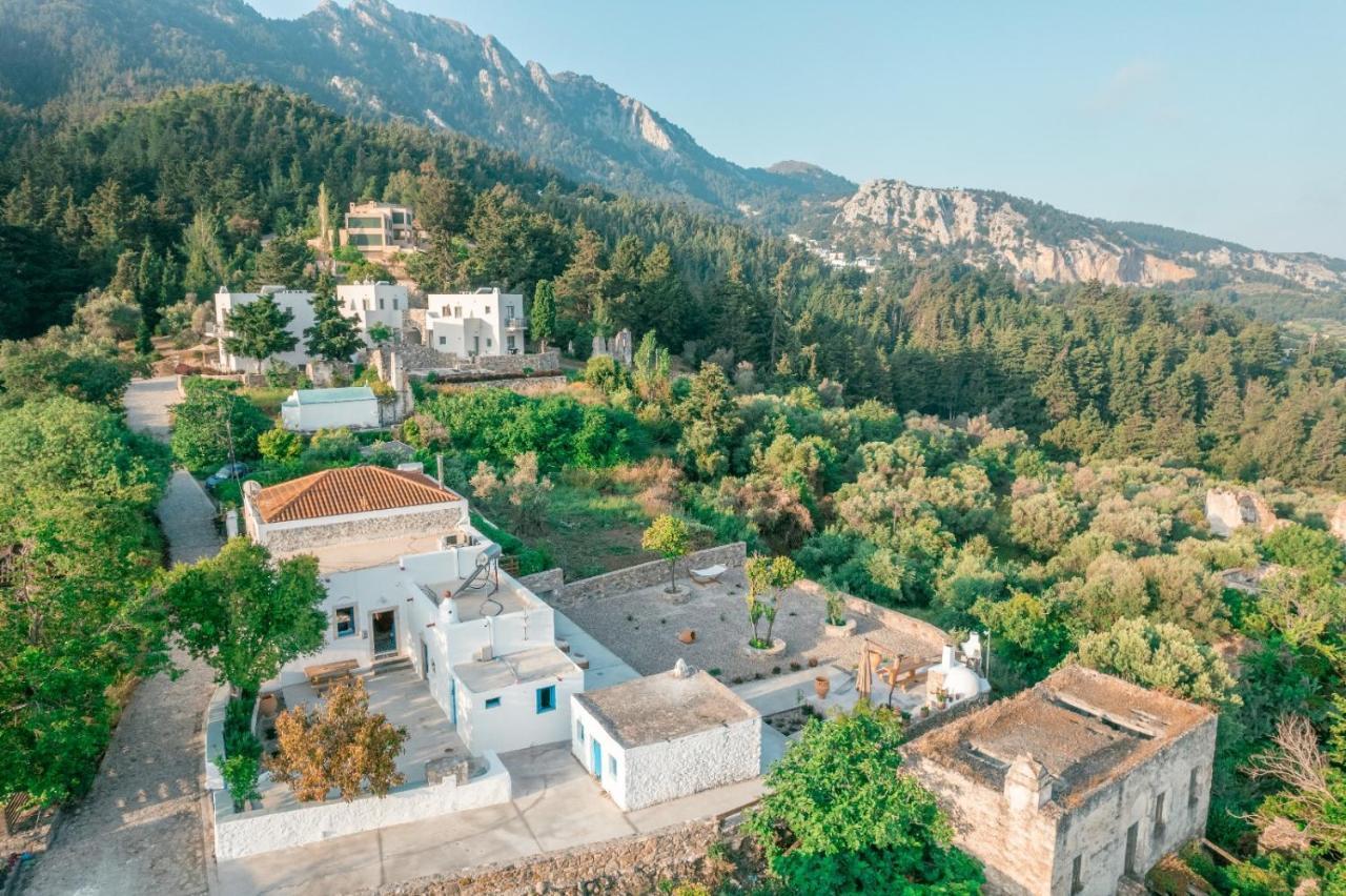 Villa Historica Asfendiou Bagian luar foto